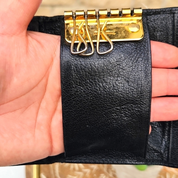 Miu Miu Pebbled Leather Jeweled & Studded Black Key Holder - Picture 13 of 13